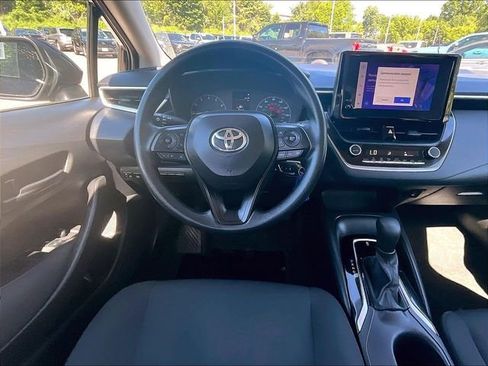 Used 2024 Toyota Corolla LE FWD image 17