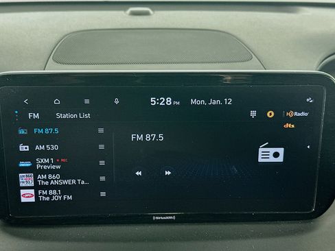 Used 2023 Hyundai Santa Fe SEL image 21