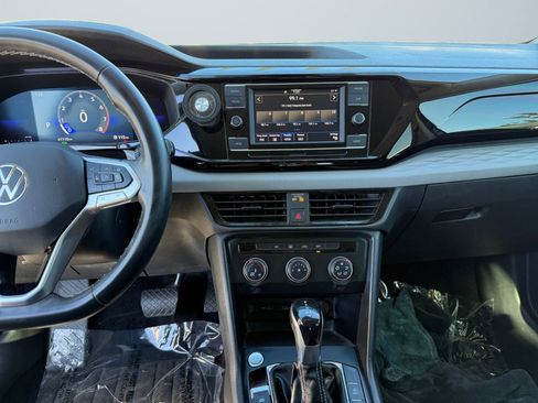 Used 2022 Volkswagen Taos S w/ IQ Drive S Package image 9