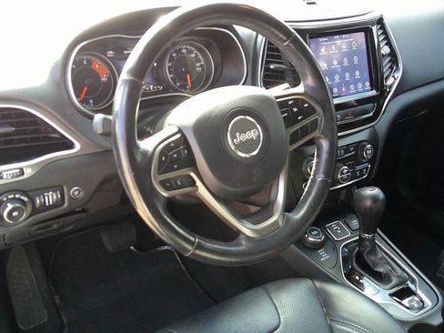 Used 2020 Jeep Cherokee Limited AWD/4WD image 18