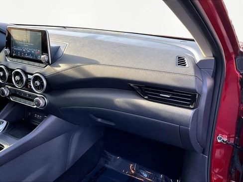 Used 2024 Nissan Sentra SV image 18