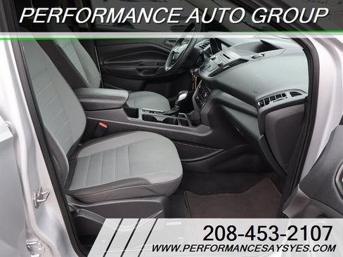 Used 2017 Ford Escape S image 8