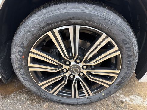 New 2026 Lexus LX 600 4WD w/ Luxury Package image 28