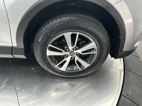 Used 2016 Toyota RAV4 XLE FWD image 9