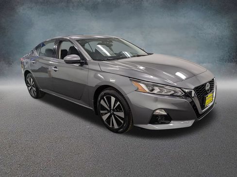 Used 2021 Nissan Altima 2.5 SL AWD/4WD image 3