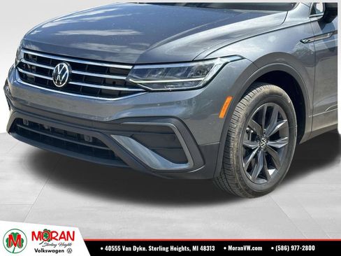 Certified 2023 Volkswagen Tiguan SE FWD image 7