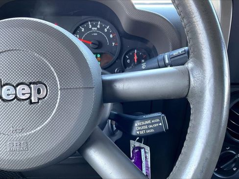 Used 2009 Jeep Wrangler X image 18