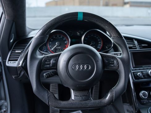 Used 2010 Audi R8 V10 image 17