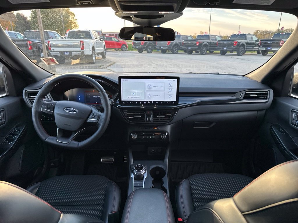 Used 2024 Ford Escape ST-Line w/ Tech Pack #1 AWD/4WD image 19