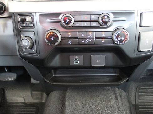 Used 2025 Ford F250 XL AWD/4WD image 36