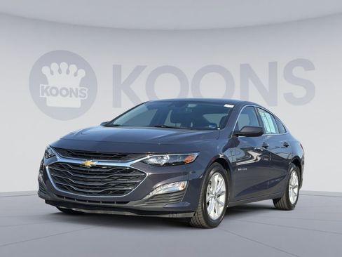 Used 2025 Chevrolet Malibu LT FWD image 1