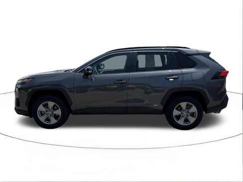 Used 2023 Toyota RAV4 XLE w/ XLE Grade Weather Package AWD/4WD image 6