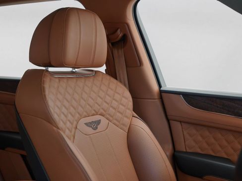 Used 2022 Bentley Bentayga Speed AWD/4WD image 38