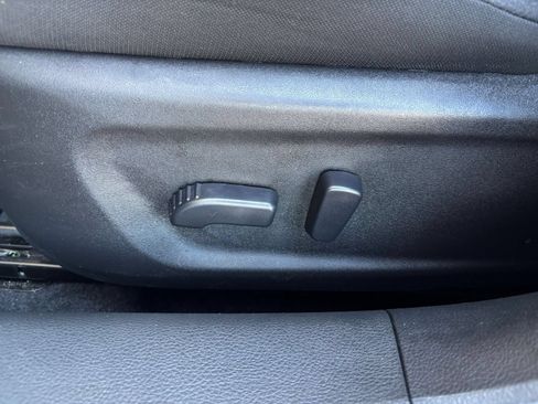 Used 2025 Nissan Altima 2.5 SV FWD image 21