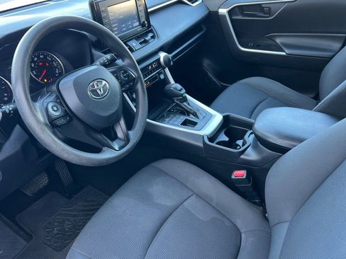 Used 2020 Toyota RAV4 LE w/ Carpet Mat Package AWD/4WD image 7