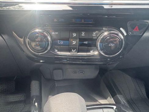 New 2026 Chevrolet Trax RS w/ Sunroof Package FWD image 16
