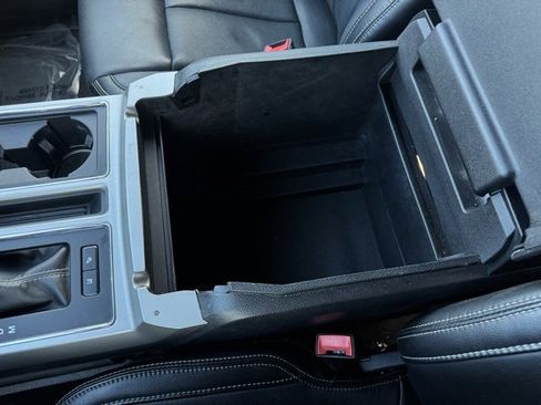 Certified 2019 Ford F150 Lariat w/ Equipment Group 502A Luxury image 24