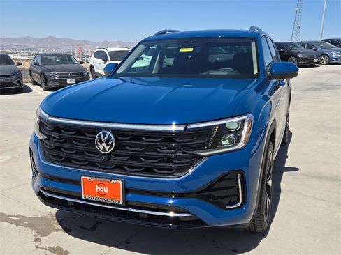 New 2025 Volkswagen Atlas SEL Premium R-Line image 4