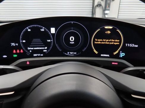 Used 2021 Porsche Taycan 4S image 24