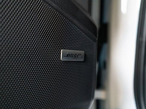 New 2025 Porsche Cayenne image 19