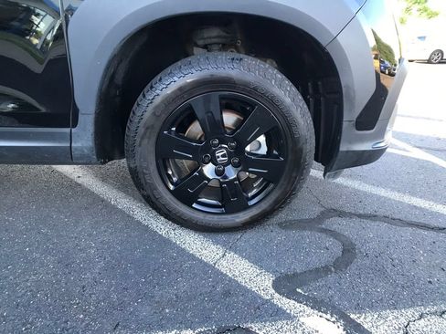 Used 2022 Honda Pilot TrailSport image 5