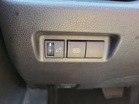 Used 2024 Toyota RAV4 XLE FWD image 23