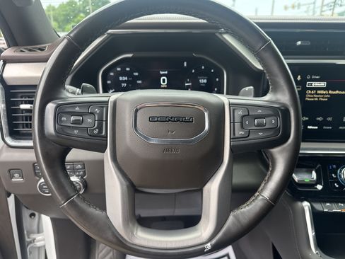 Used 2024 GMC Sierra 1500 Denali w/ Denali Reserve Package AWD/4WD image 17