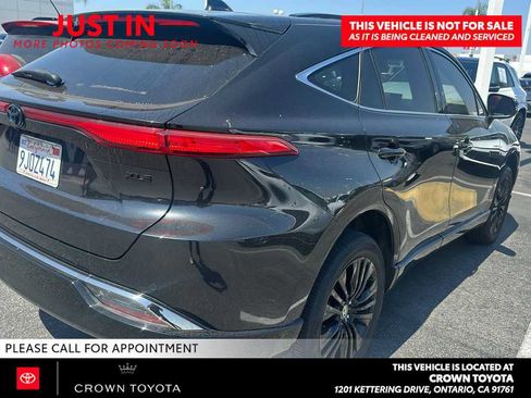 Used 2023 Toyota Venza Nightshade AWD/4WD image 2