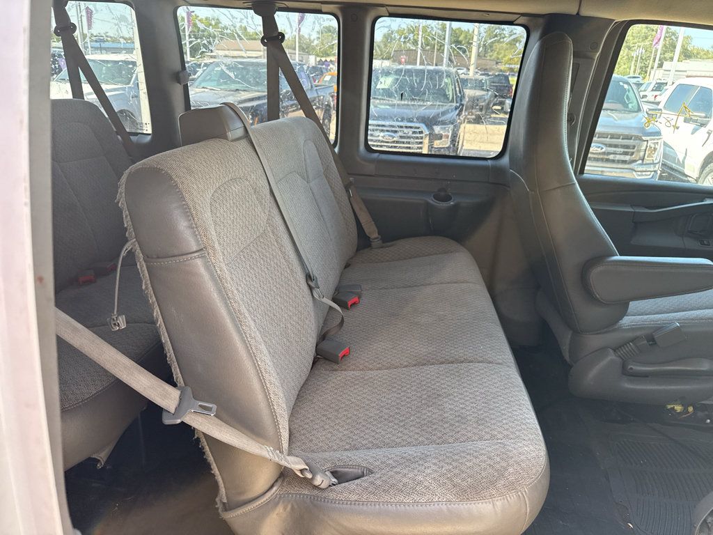 Used 2019 Chevrolet Express 2500 LT w/ LT Preferred Equipment Group RWD image 7