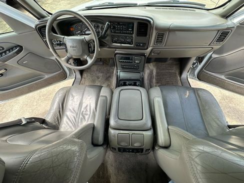 Used 2002 GMC Yukon XL Denali AWD/4WD image 54