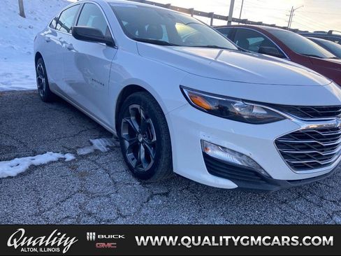 Used 2024 Chevrolet Malibu LT image 1