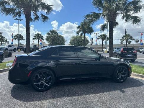 Used 2023 Chrysler 300 S RWD image 5
