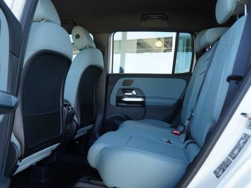 Used 2026 Mercedes-Benz GLB 250 image 29