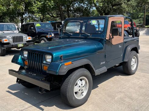 Used 1995 Jeep Wrangler S image 4