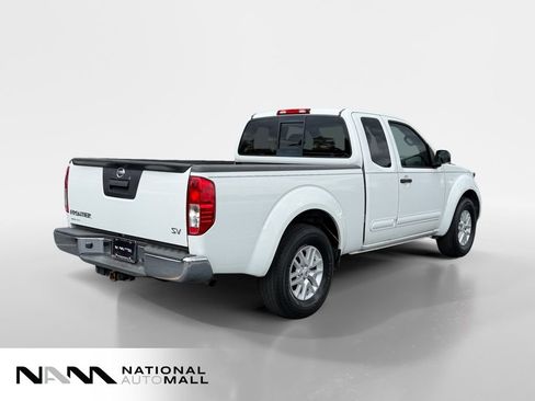 Used 2017 Nissan Frontier SV RWD image 5