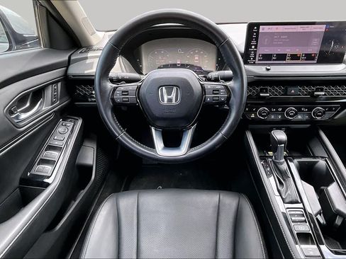 Used 2024 Honda Accord Touring image 6