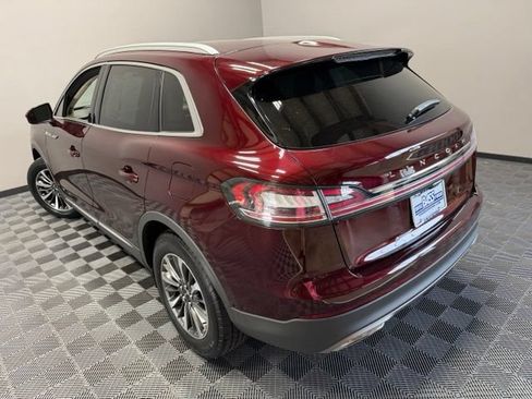 Used 2023 Lincoln Nautilus FWD w/ Premium Package image 9