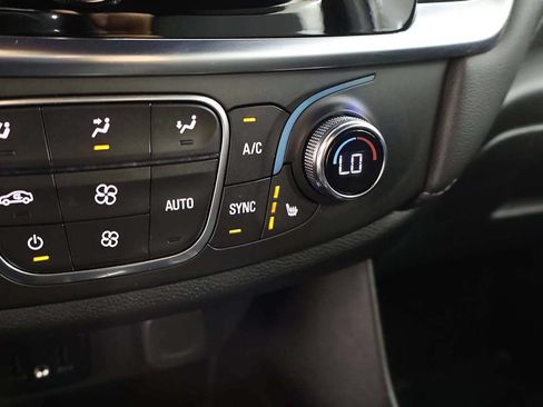 Used 2023 Chevrolet Traverse LT w/ LPO, Floor Liner Package AWD/4WD image 50