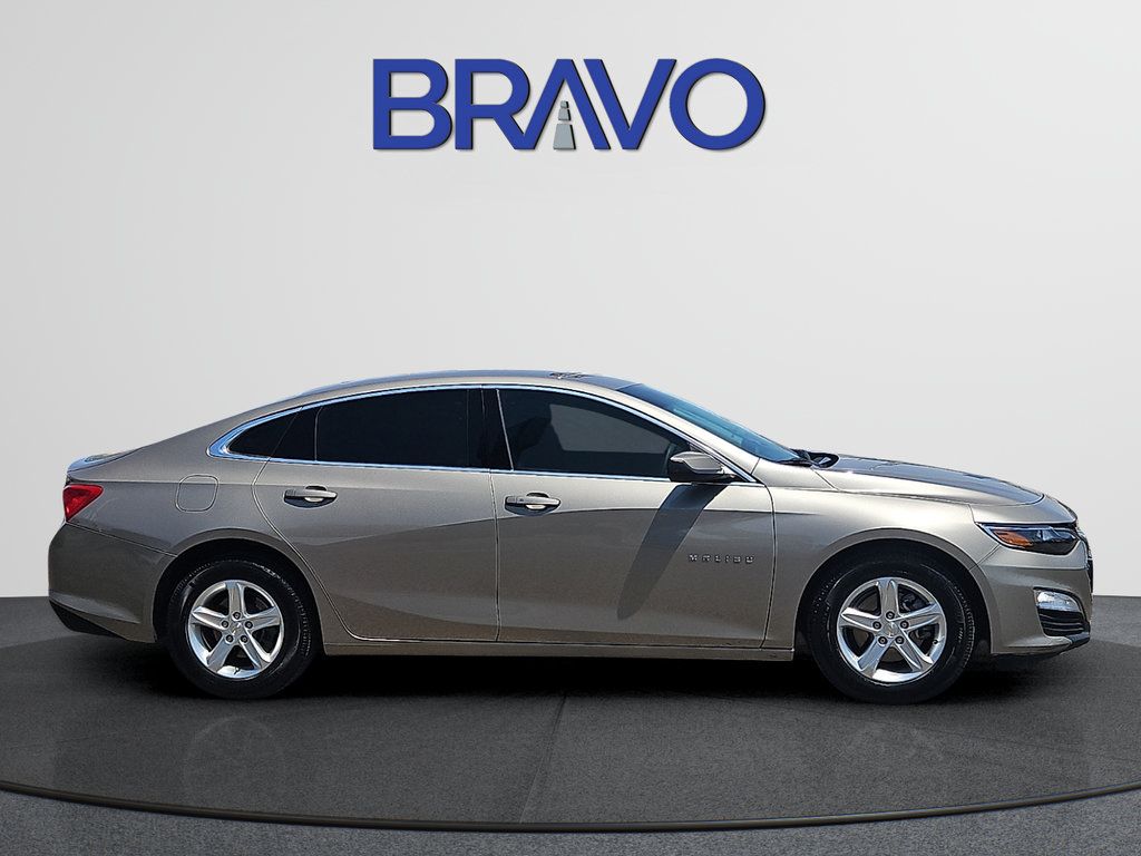 Used 2022 Chevrolet Malibu LS w/ Driver Confidence Package FWD image 5