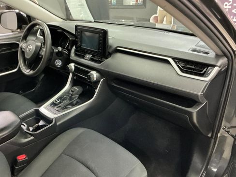 Used 2019 Toyota RAV4 LE image 26
