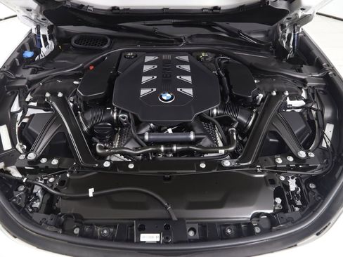 Used 2025 BMW 760i xDrive AWD/4WD image 80