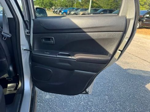 Used 2015 Mitsubishi Outlander Sport ES FWD image 12