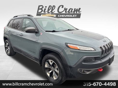 Used 2015 Jeep Cherokee Trailhawk w/ Comfort/Convenience Group image 1