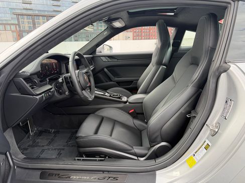 Certified 2025 Porsche 911 Carrera 4 GTS image 21