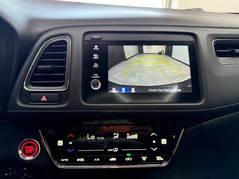 Used 2021 Honda HR-V EX image 19
