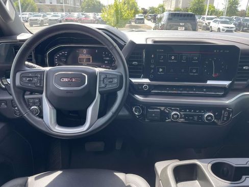 Used 2025 GMC Sierra 1500 SLT AWD/4WD image 13
