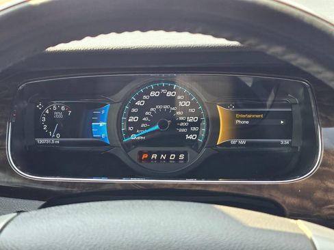 Used 2014 Ford Taurus Limited FWD image 18