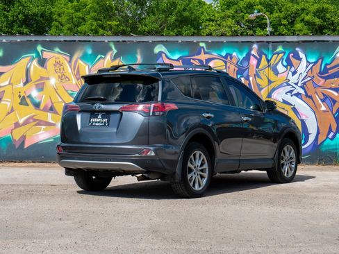 Used 2018 Toyota RAV4 Limited w/ Advanced Technology Package FWD image 8