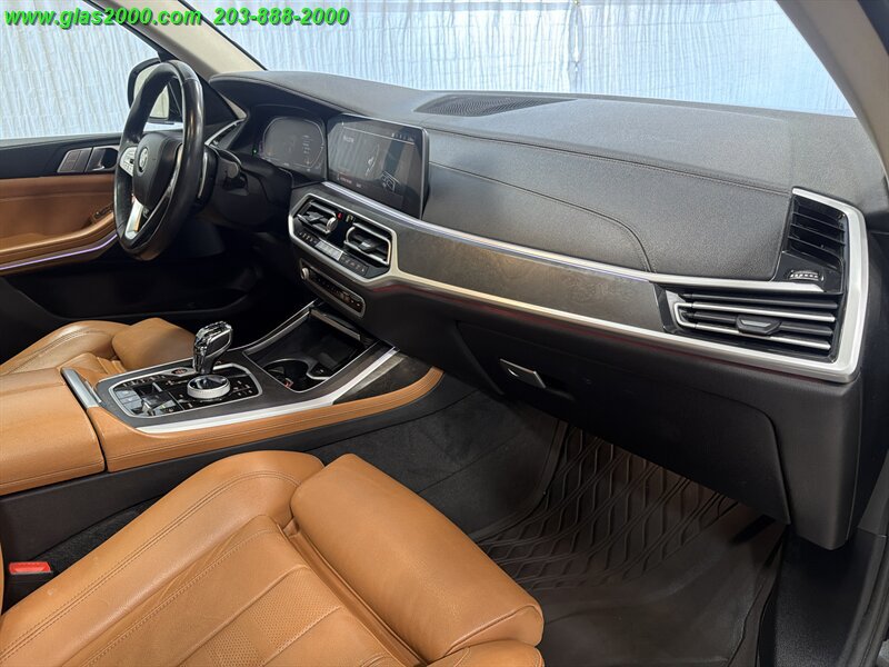 Used 2022 BMW X7 xDrive40i w/ Parking Assistance Package AWD/4WD image 5