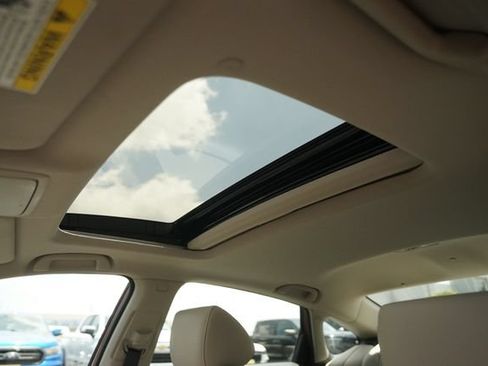 Used 2022 Honda Accord EX-L image 11